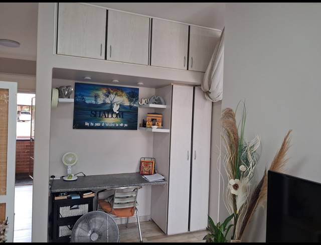 1 BEDROOM FLAT FOR SALE IN BLUFF
